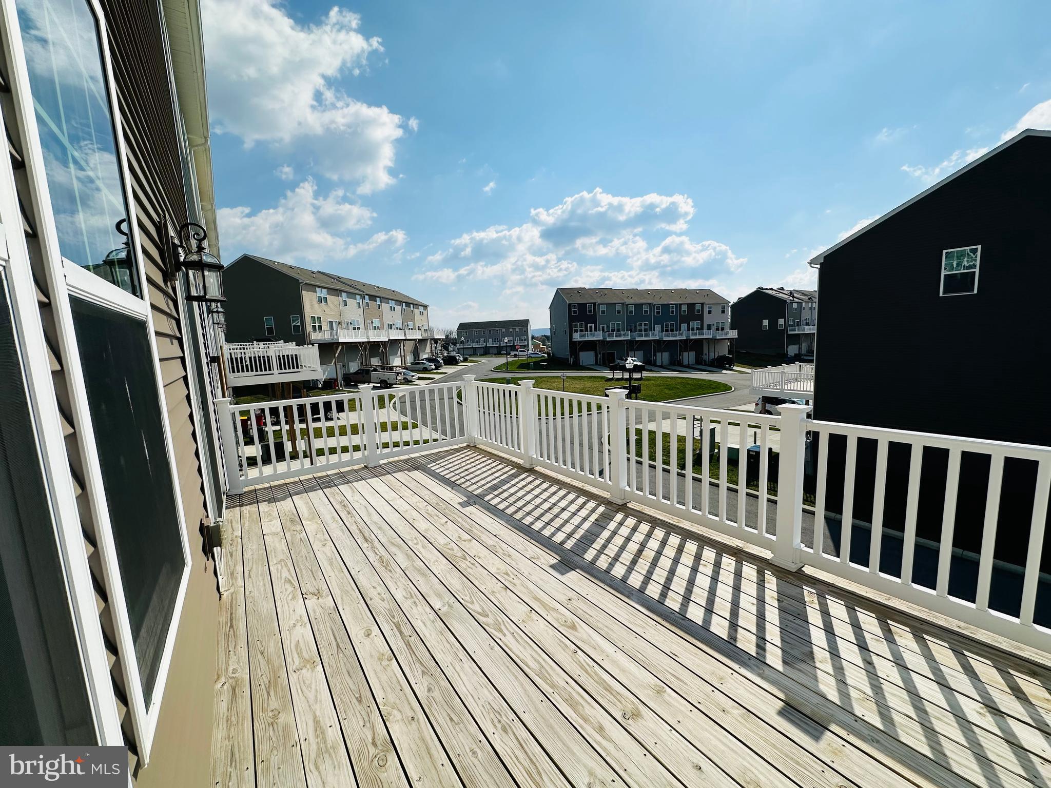 PRESIDENTS POINTE - Residential Lease