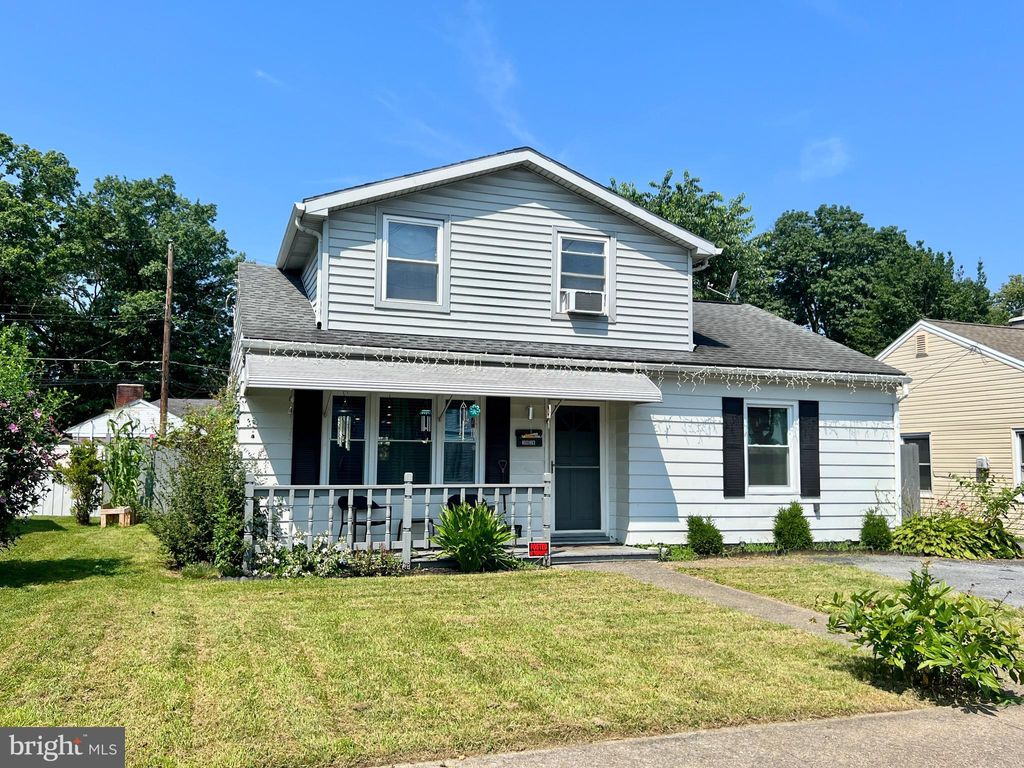 Photo of 3938 N 6th Street, HARRISBURG, PA 17110 (MLS # PADA2047916)