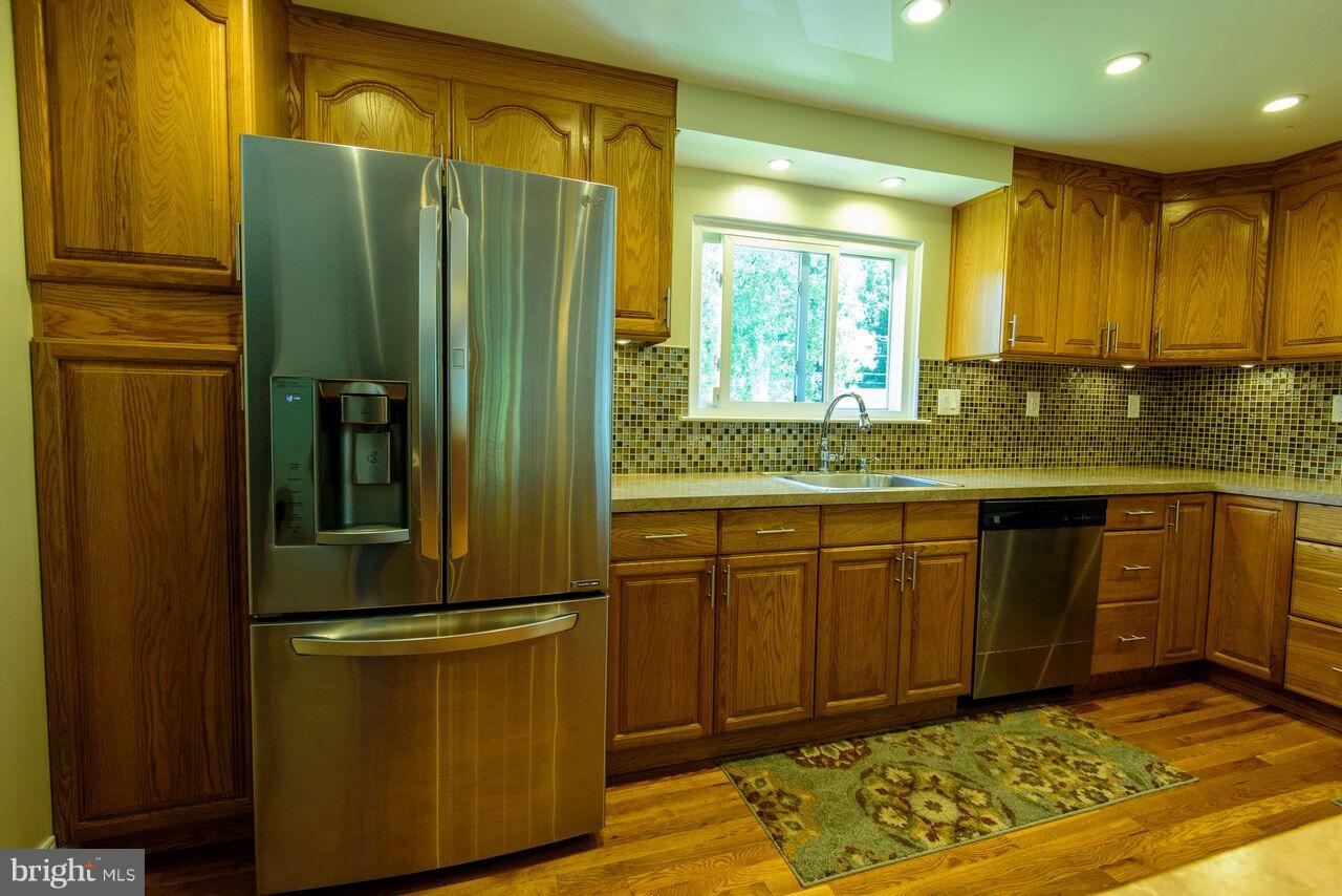 ENGLISH MANOR - Residential