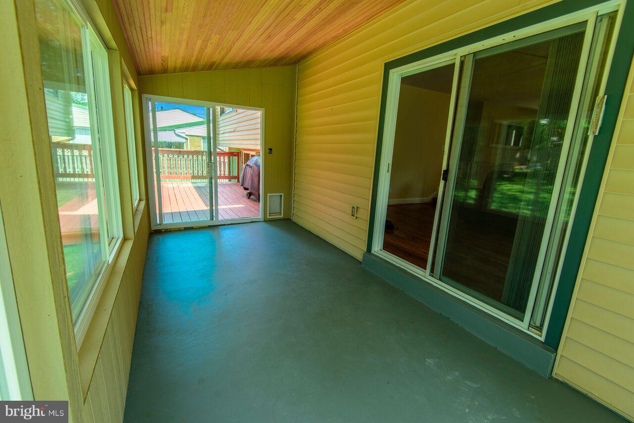 ENGLISH MANOR - Residential