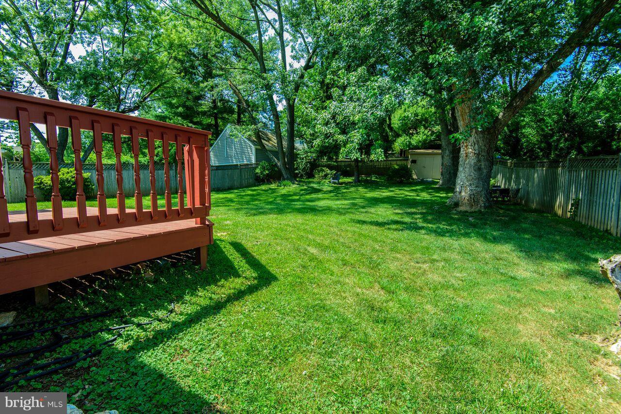 ENGLISH MANOR - Residential