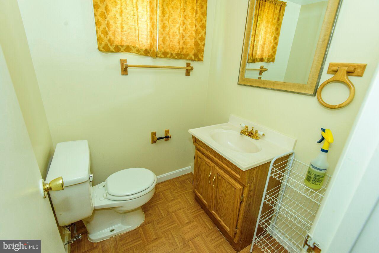 ENGLISH MANOR - Residential