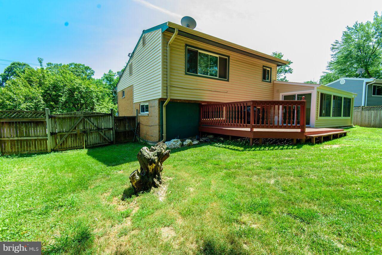 ENGLISH MANOR - Residential