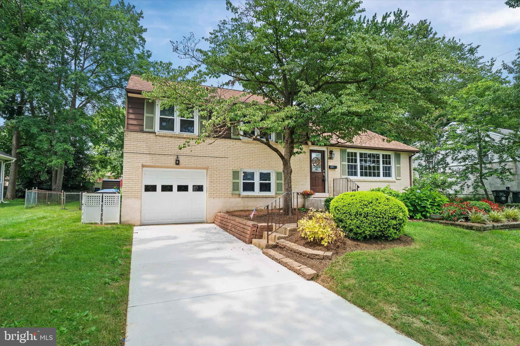 1903 GRAVERS LANE
