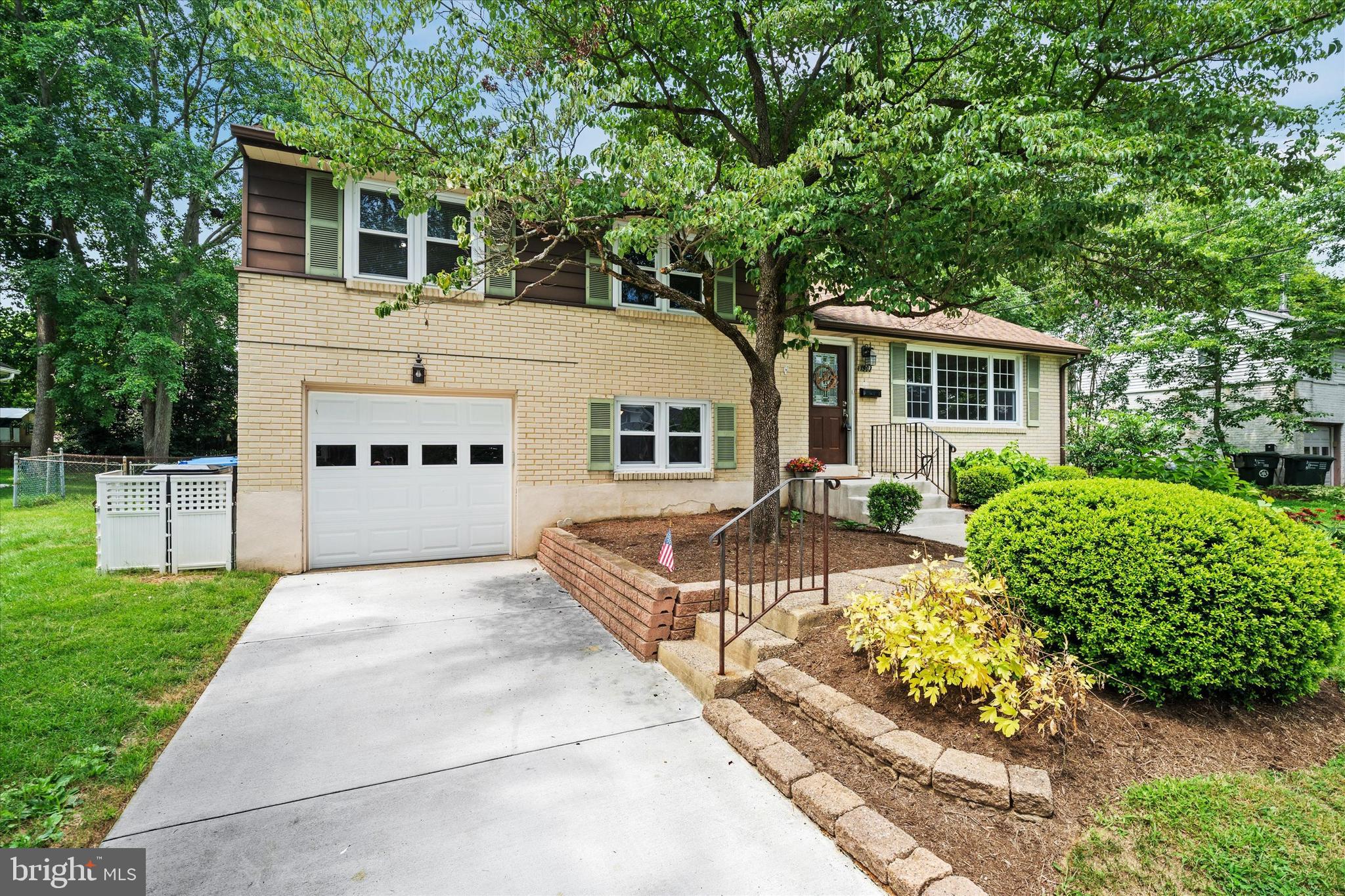 1903 GRAVERS LANE