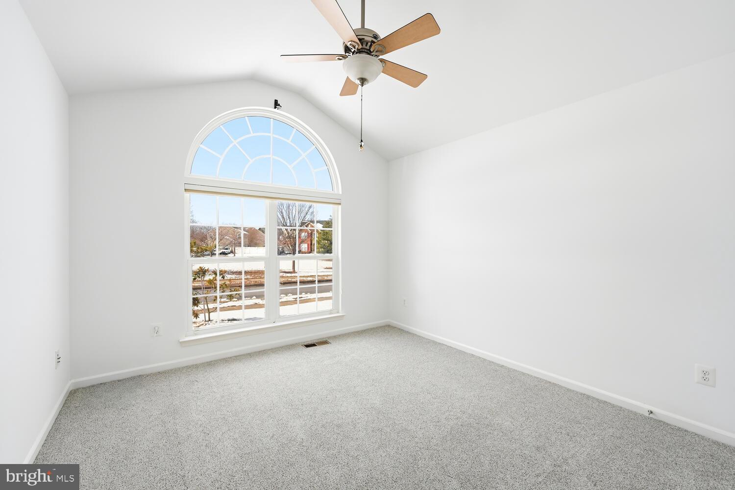 COVENTRY FARMS - Residential