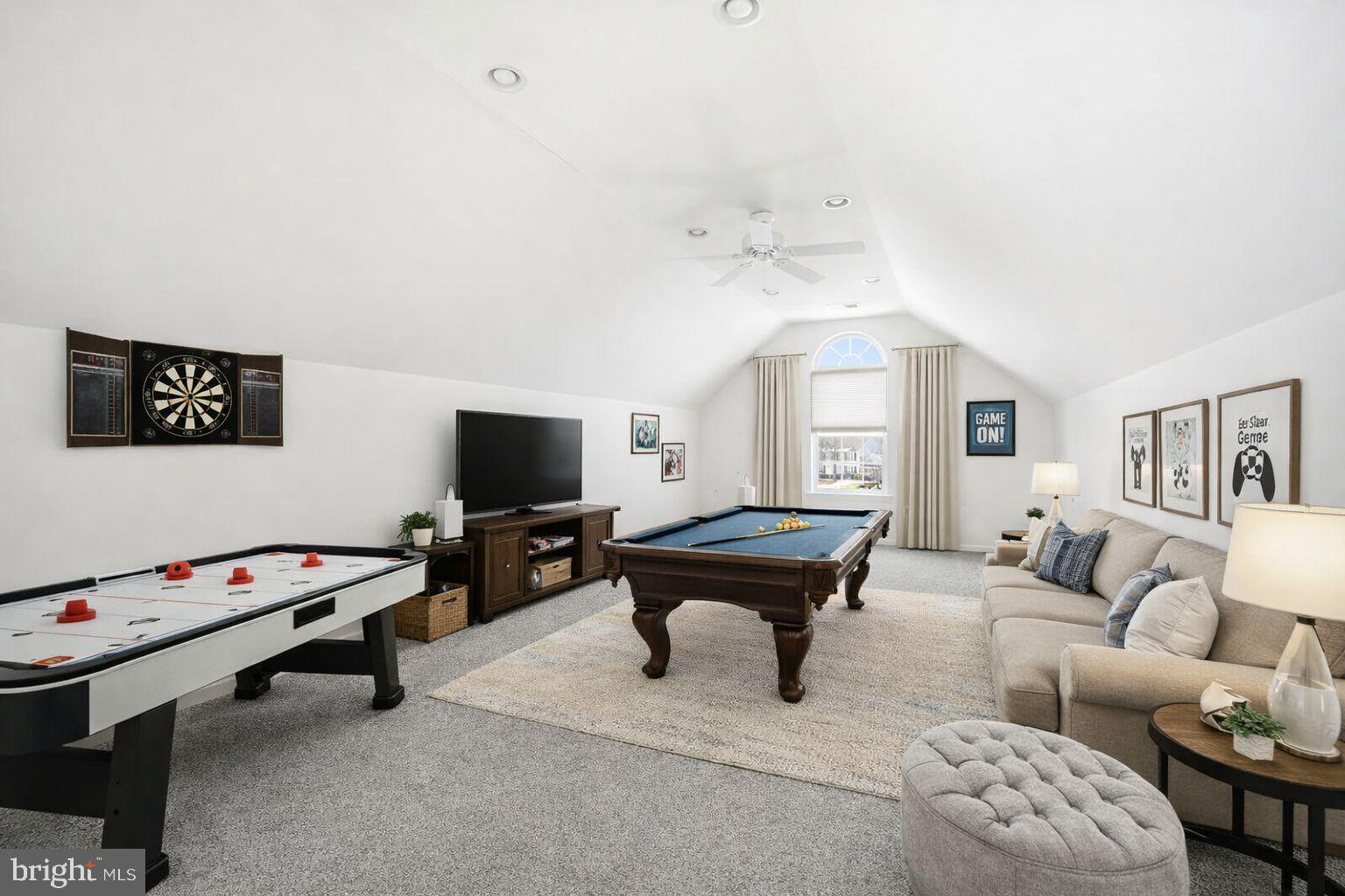 COVENTRY FARMS - Residential