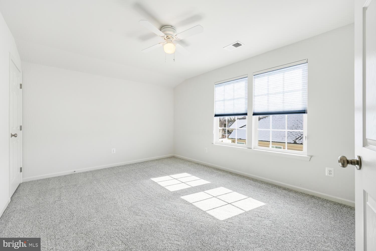 COVENTRY FARMS - Residential