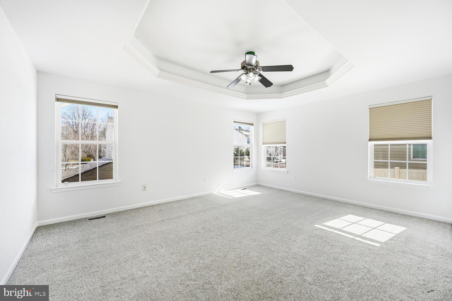 COVENTRY FARMS - Residential