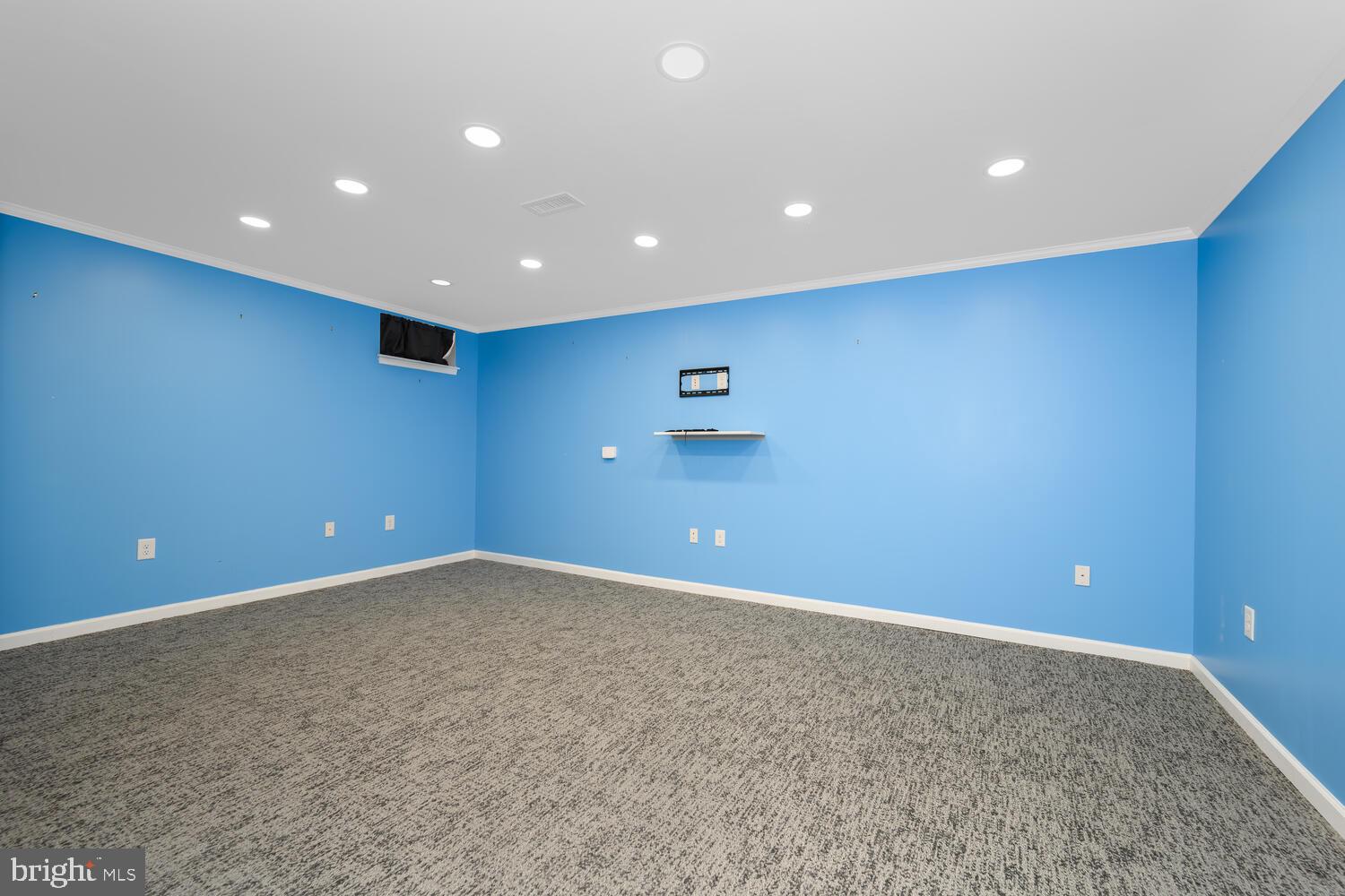 COVENTRY FARMS - Residential