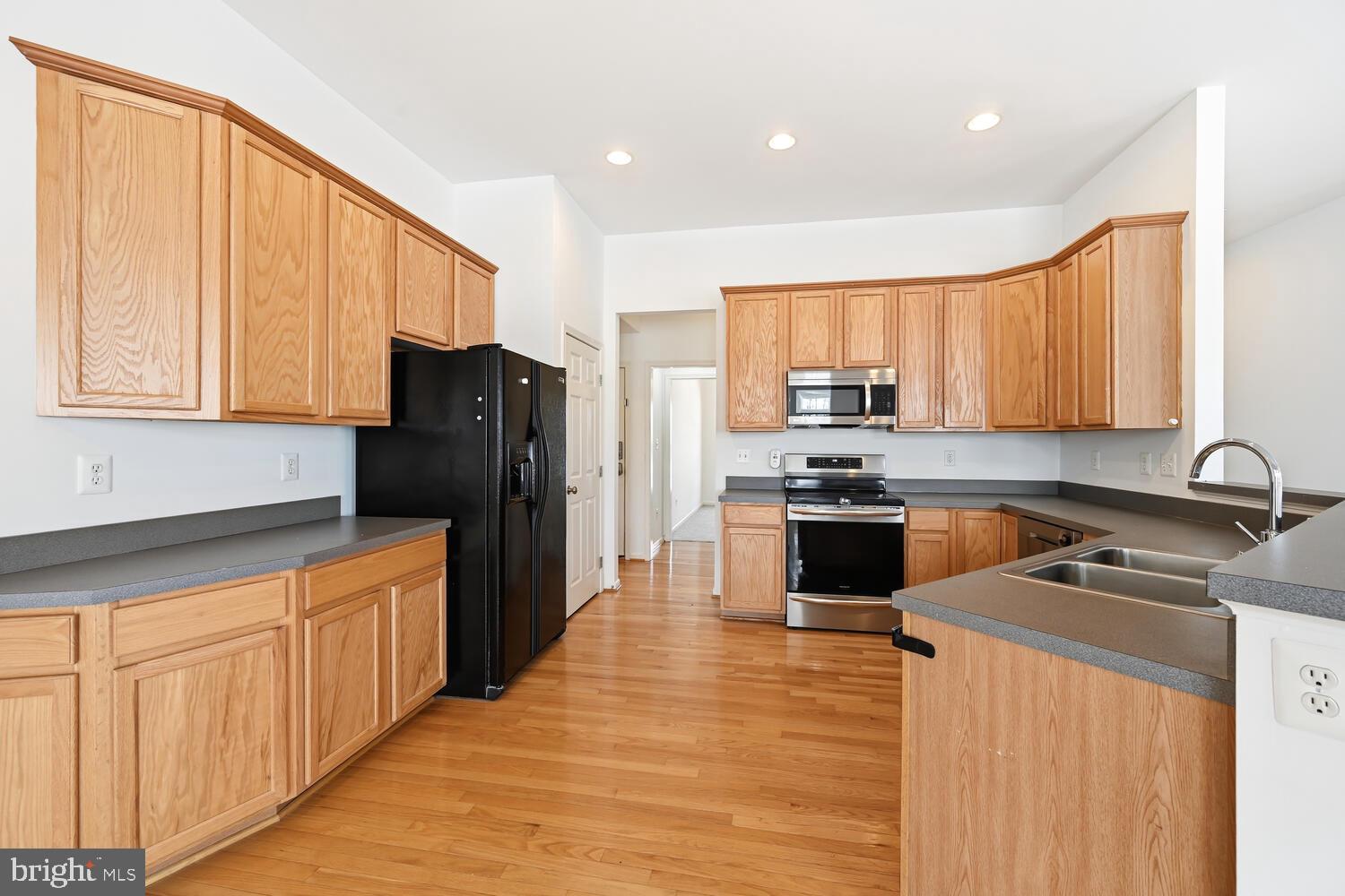 COVENTRY FARMS - Residential