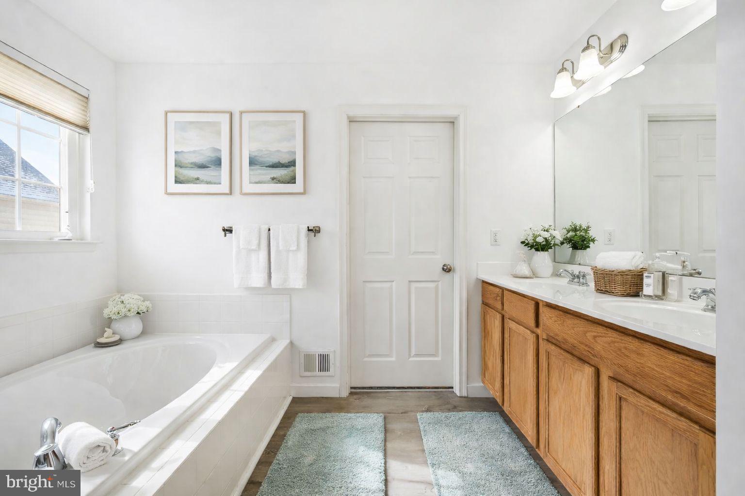 COVENTRY FARMS - Residential