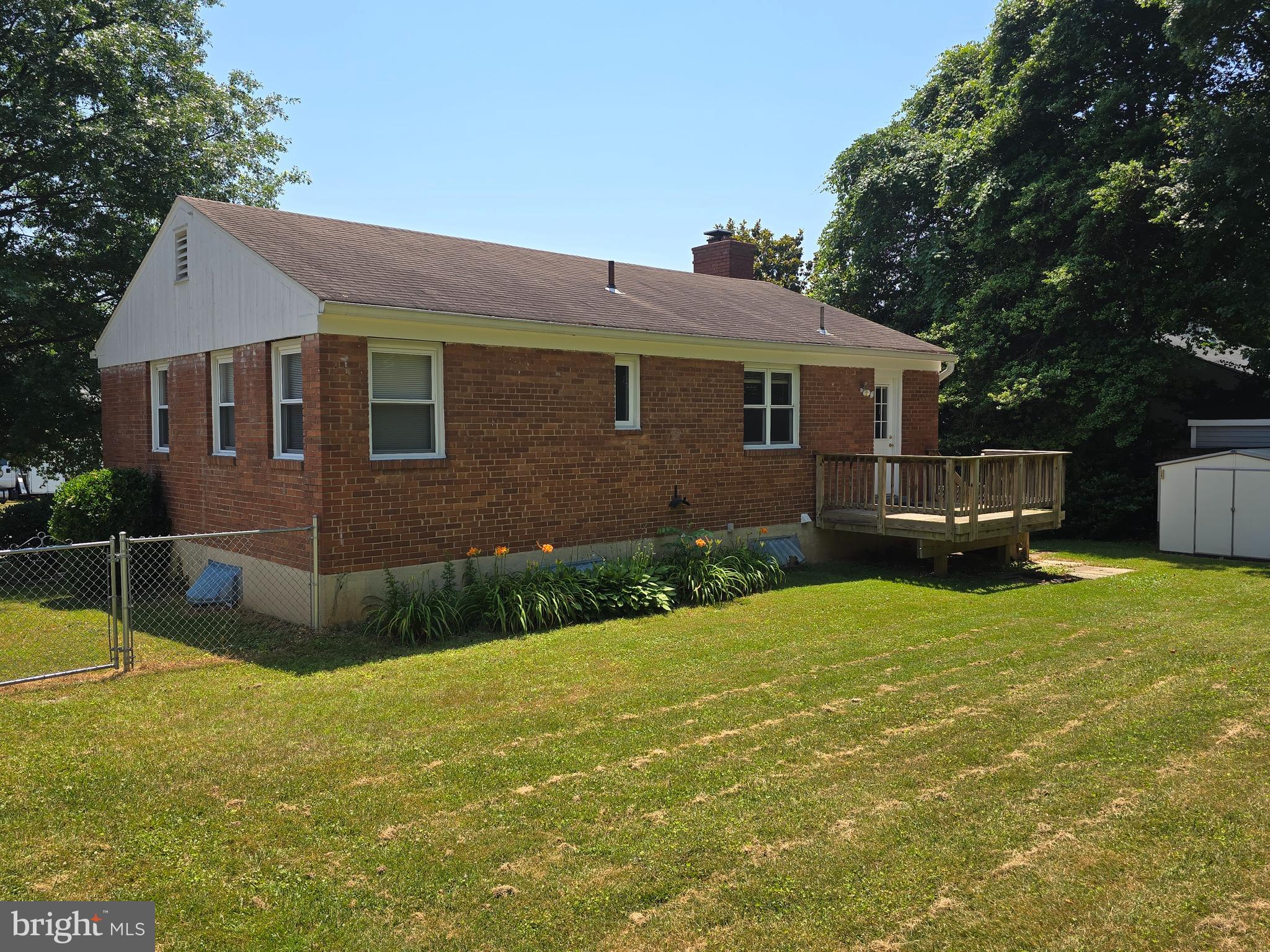 BERKSHIRE OAKWOOD - Land