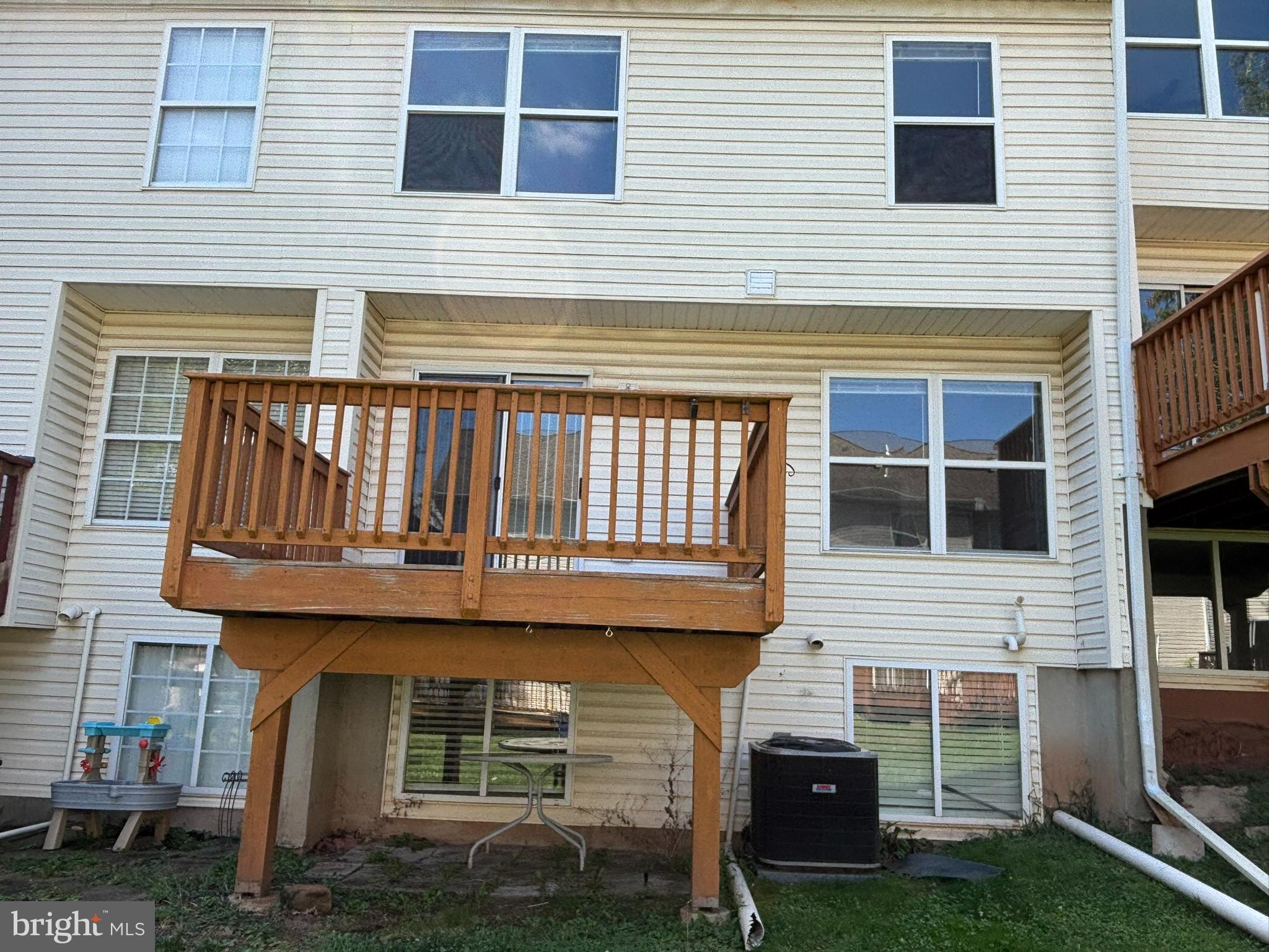 PATRIOTS RIDGE - Residential Lease