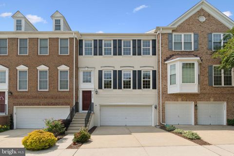 2402 HUNTINGTON PARK DRIVE ALEXANDRIA VA 22303