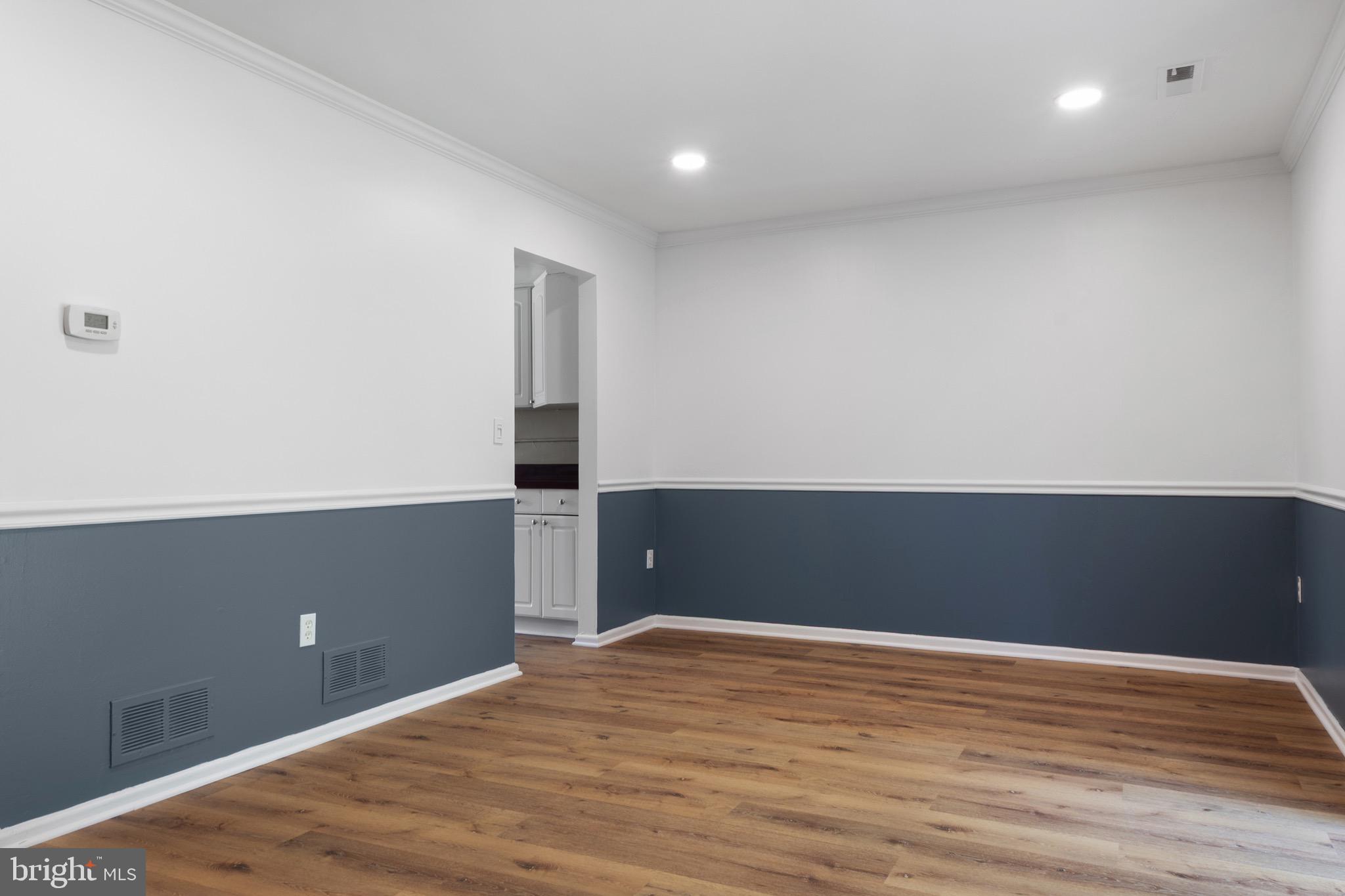 WHISPERING WOODS - Residential Lease