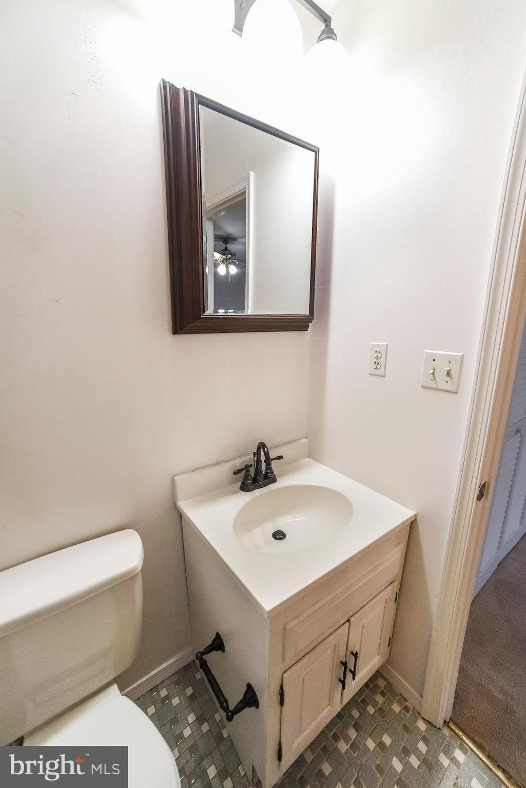 SOCIETY HILL - Residential Lease