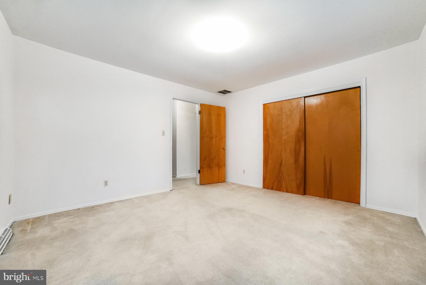 SOCIETY HILL - Residential Lease