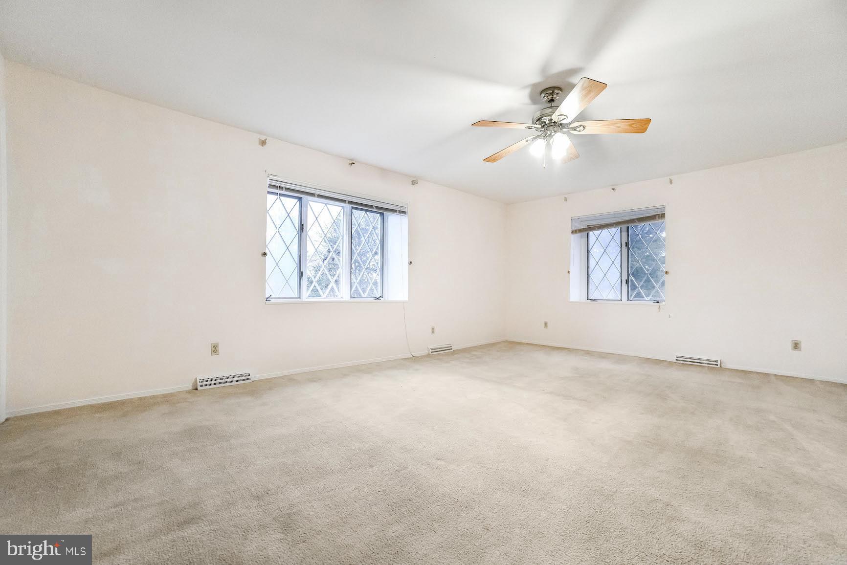 SOCIETY HILL - Residential Lease