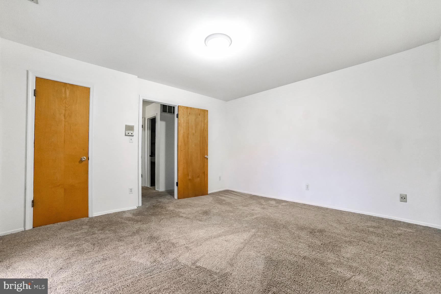 SOCIETY HILL - Residential Lease