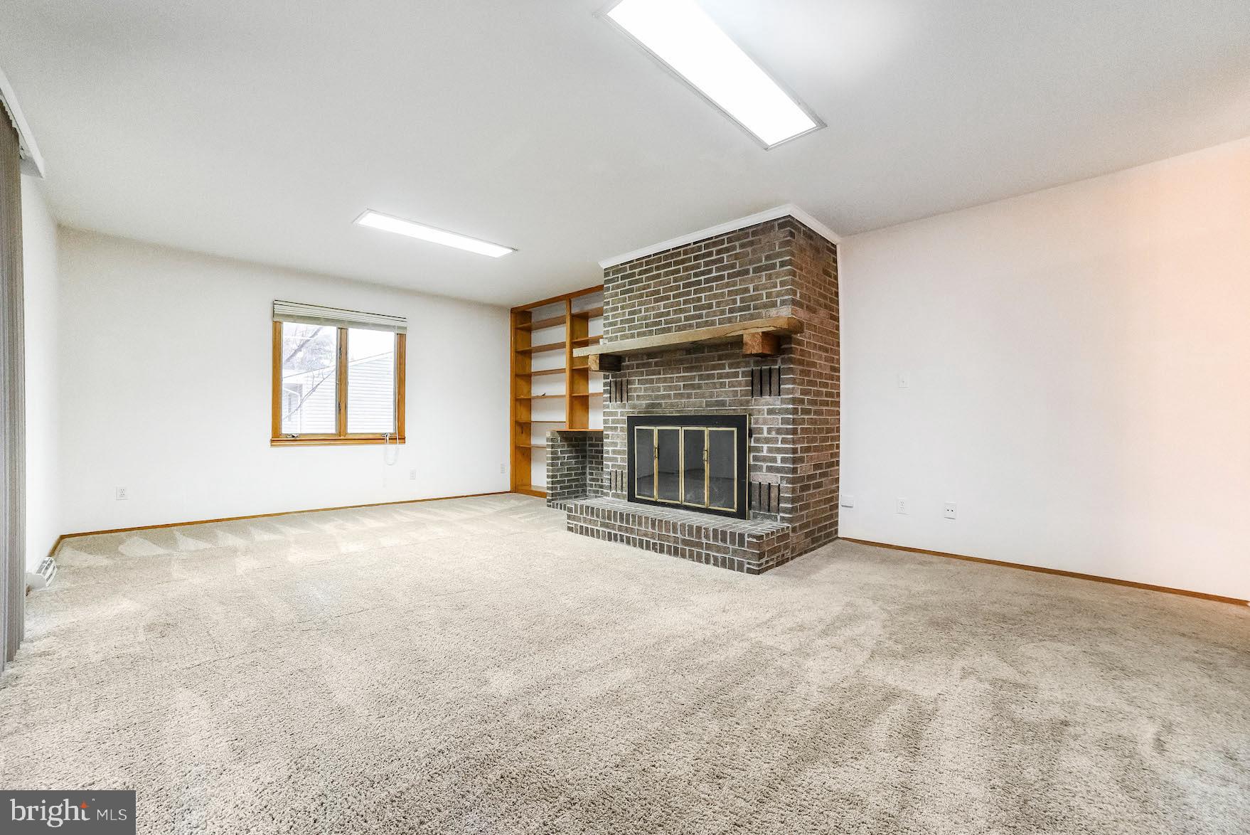 SOCIETY HILL - Residential Lease