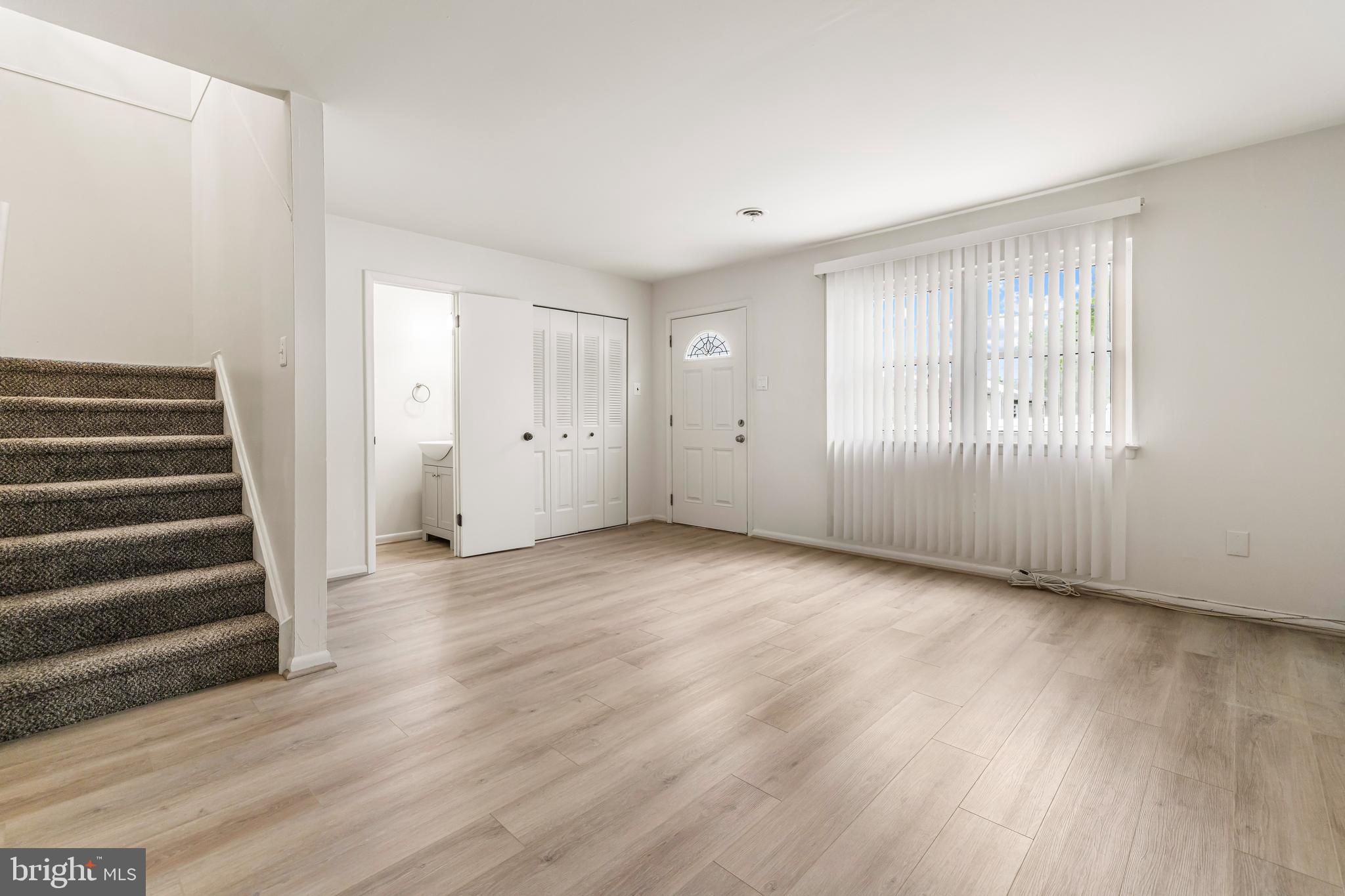 515 N YORK ROAD 2E