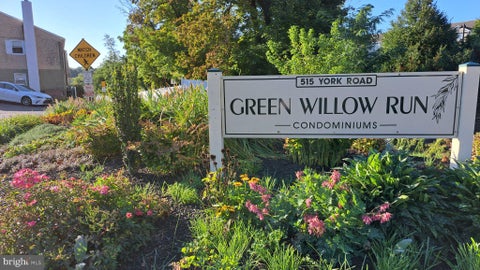 Townhouse For Rent - 515 N York Road #2E<br/> Montgomery County, WILLOW GROVE, PA 19090