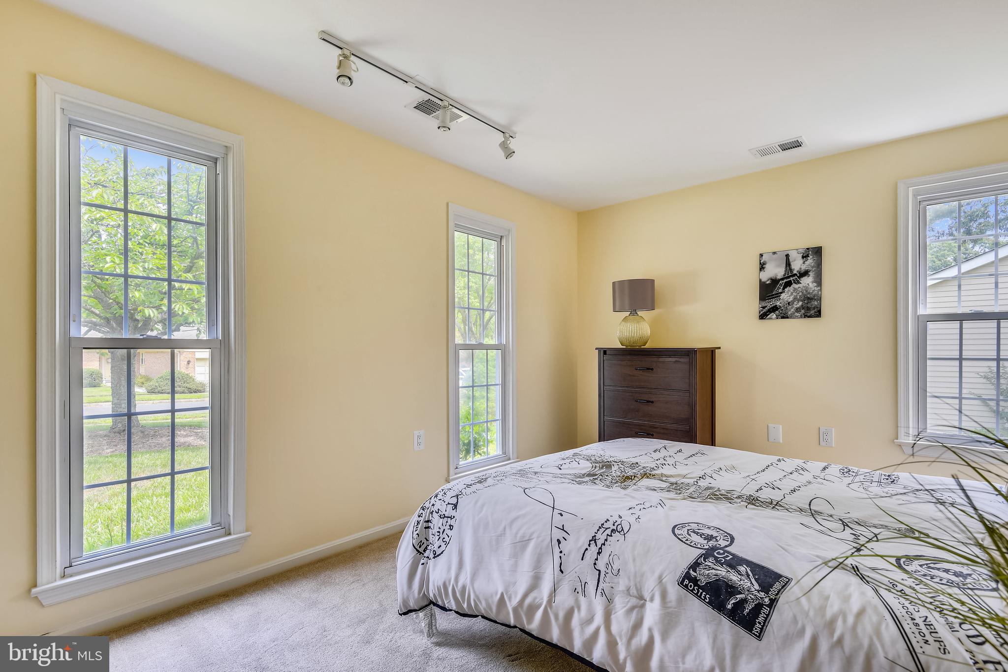 HERITAGE HARBOUR - Residential