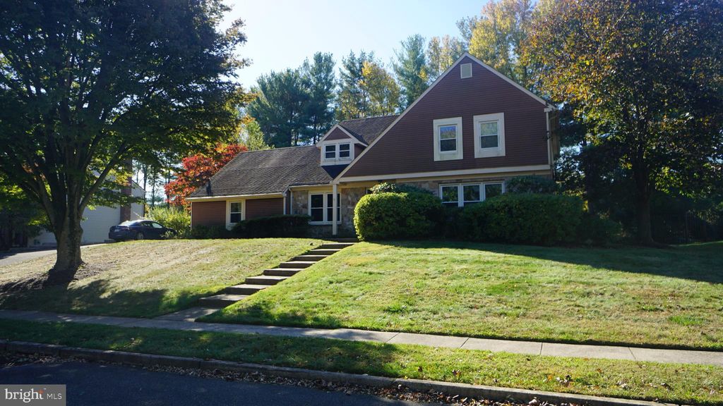 Photo of 1253 Lexington Drive, YARDLEY, PA 19067 (MLS # PABU2109114)