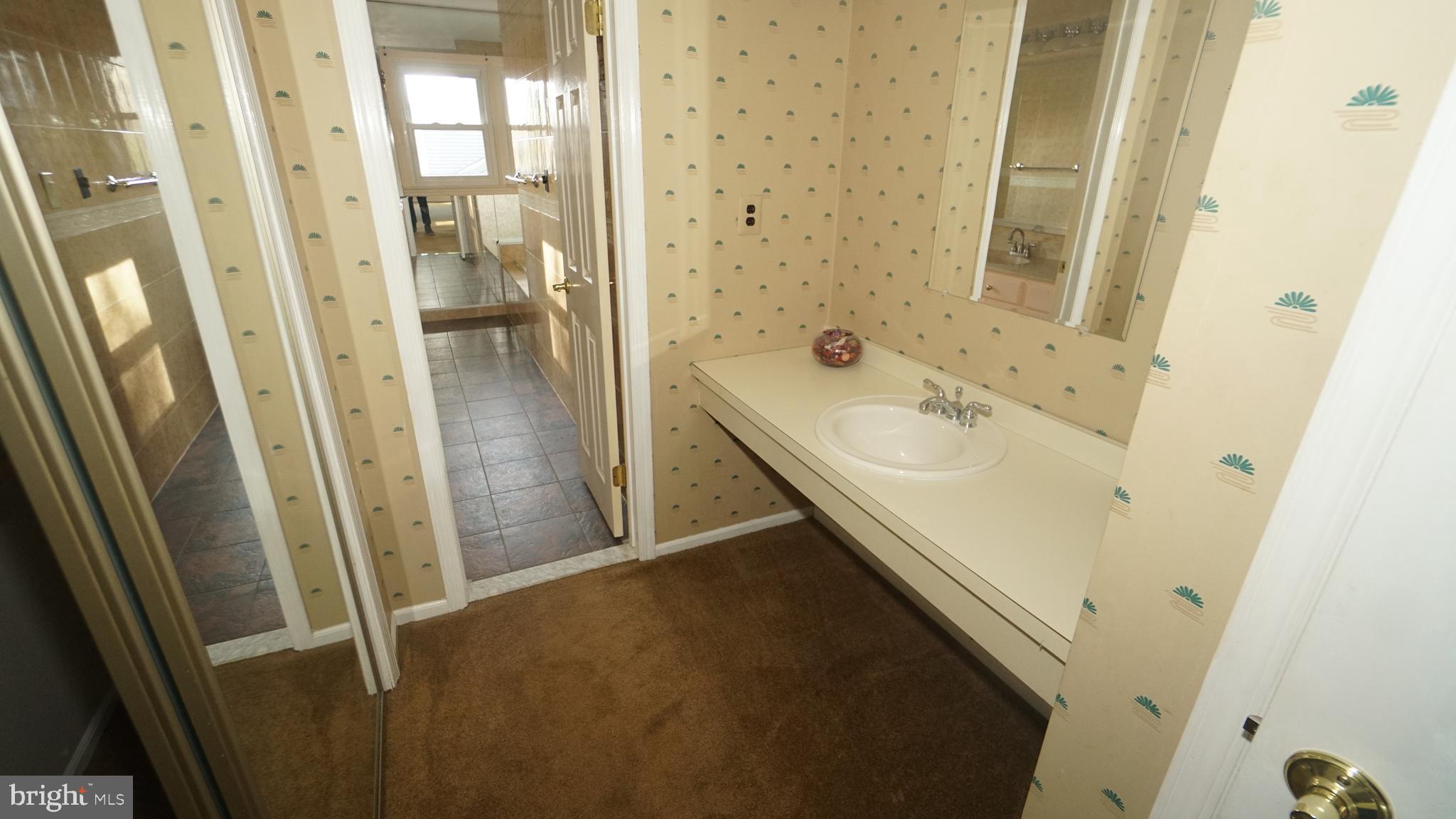 YARDLEY HUNT - Residential