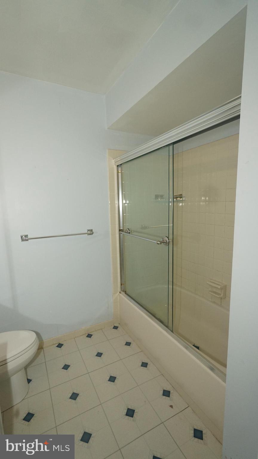 YARDLEY HUNT - Residential