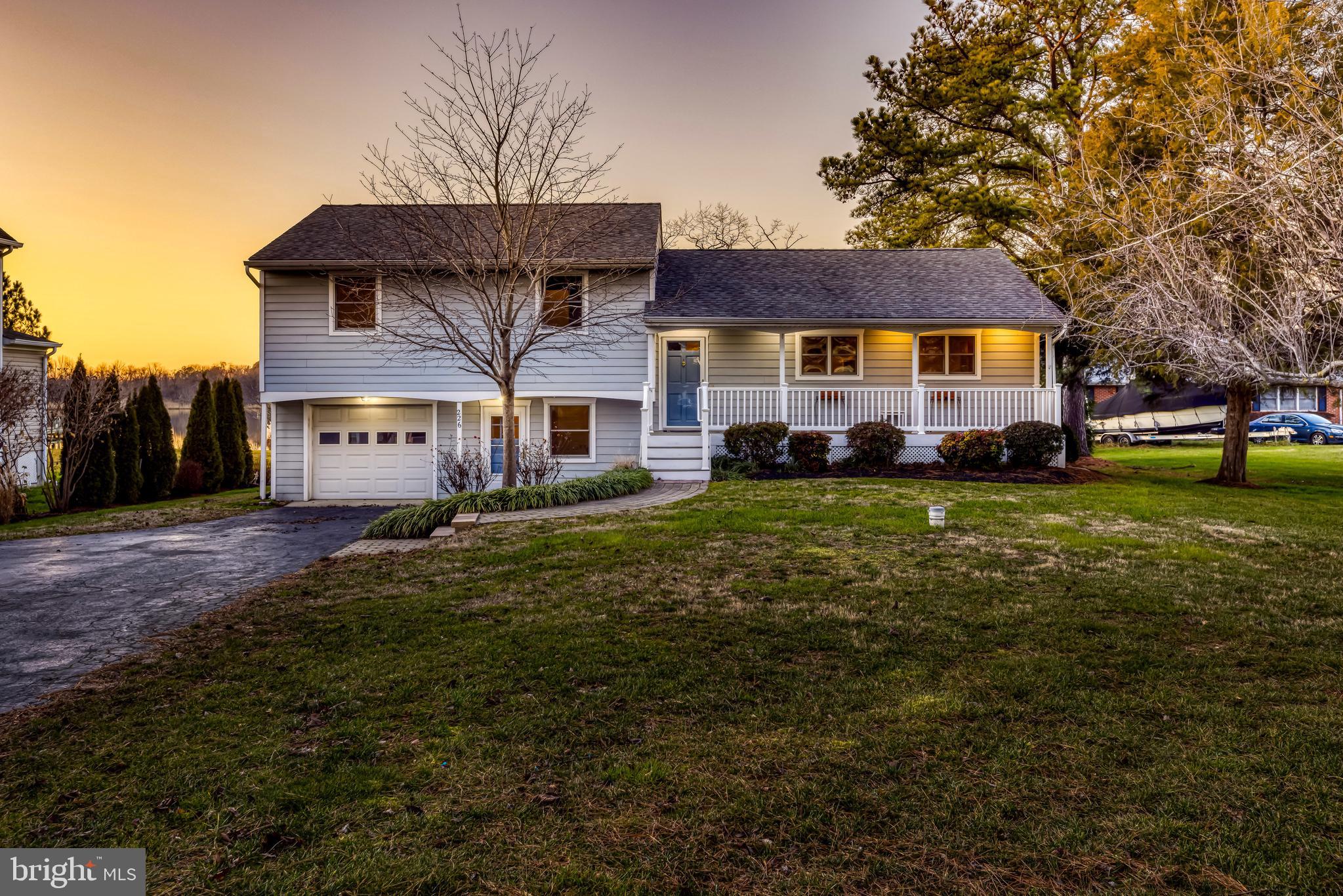 BENTONS PLEASURE - Residential