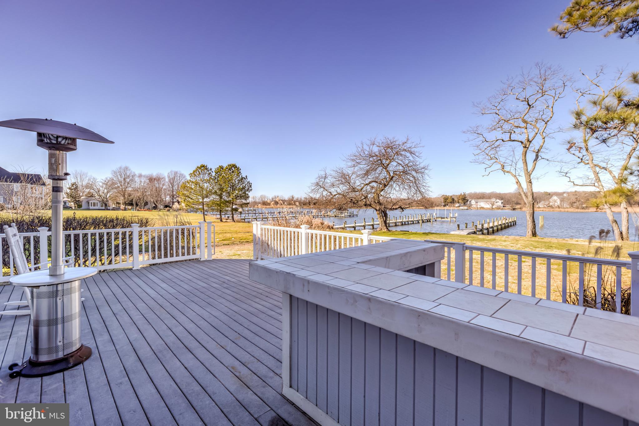 BENTONS PLEASURE - Residential