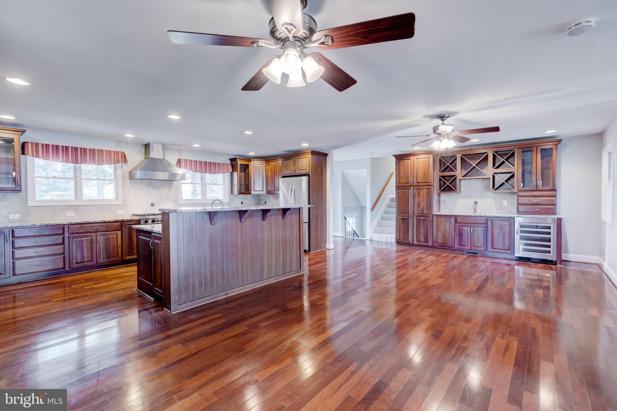 BENTONS PLEASURE - Residential