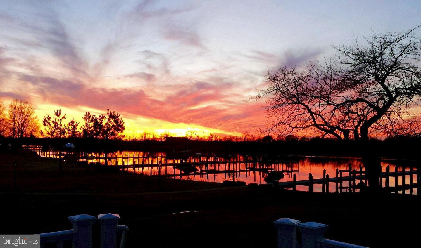 BENTONS PLEASURE - Residential