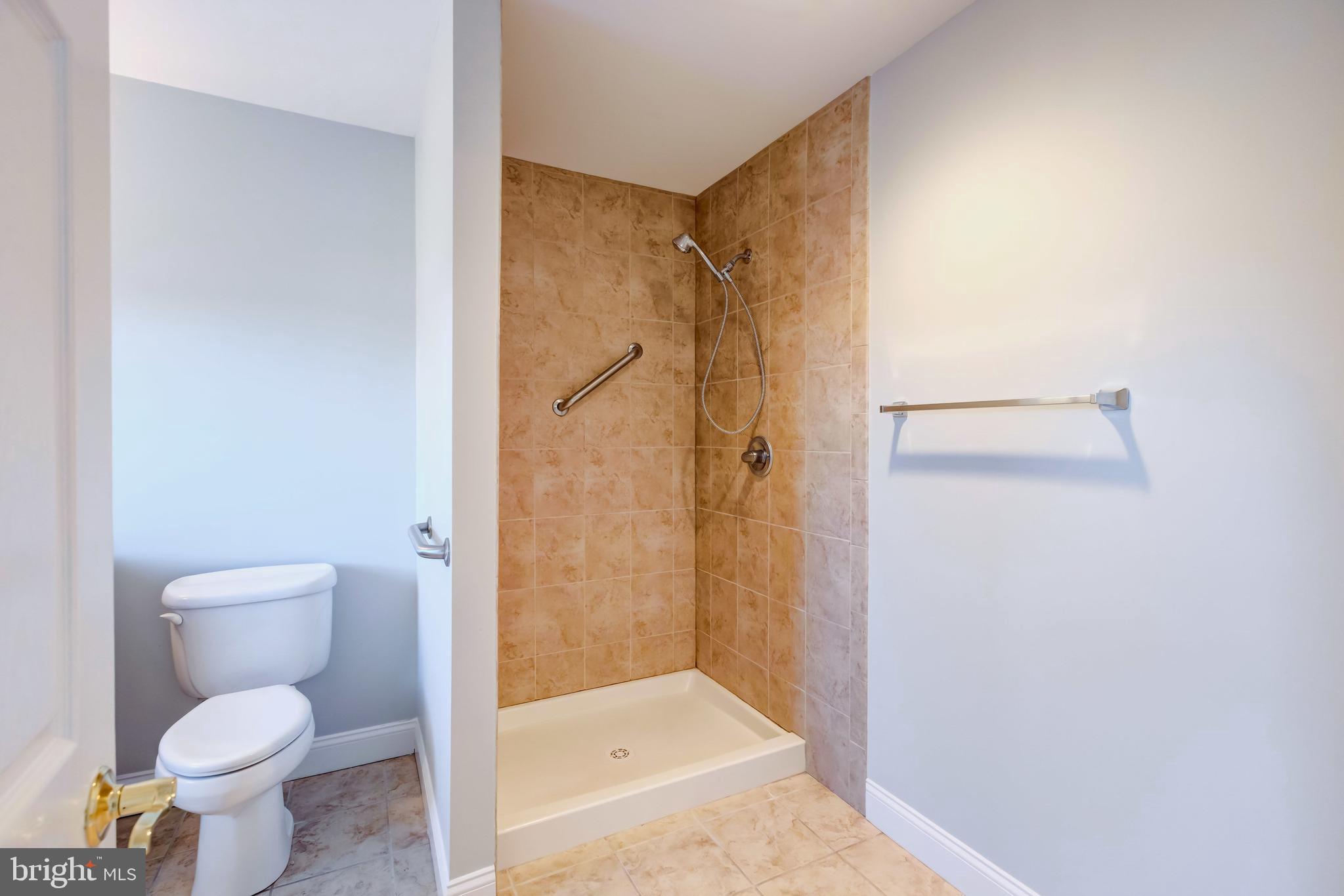 BENTONS PLEASURE - Residential