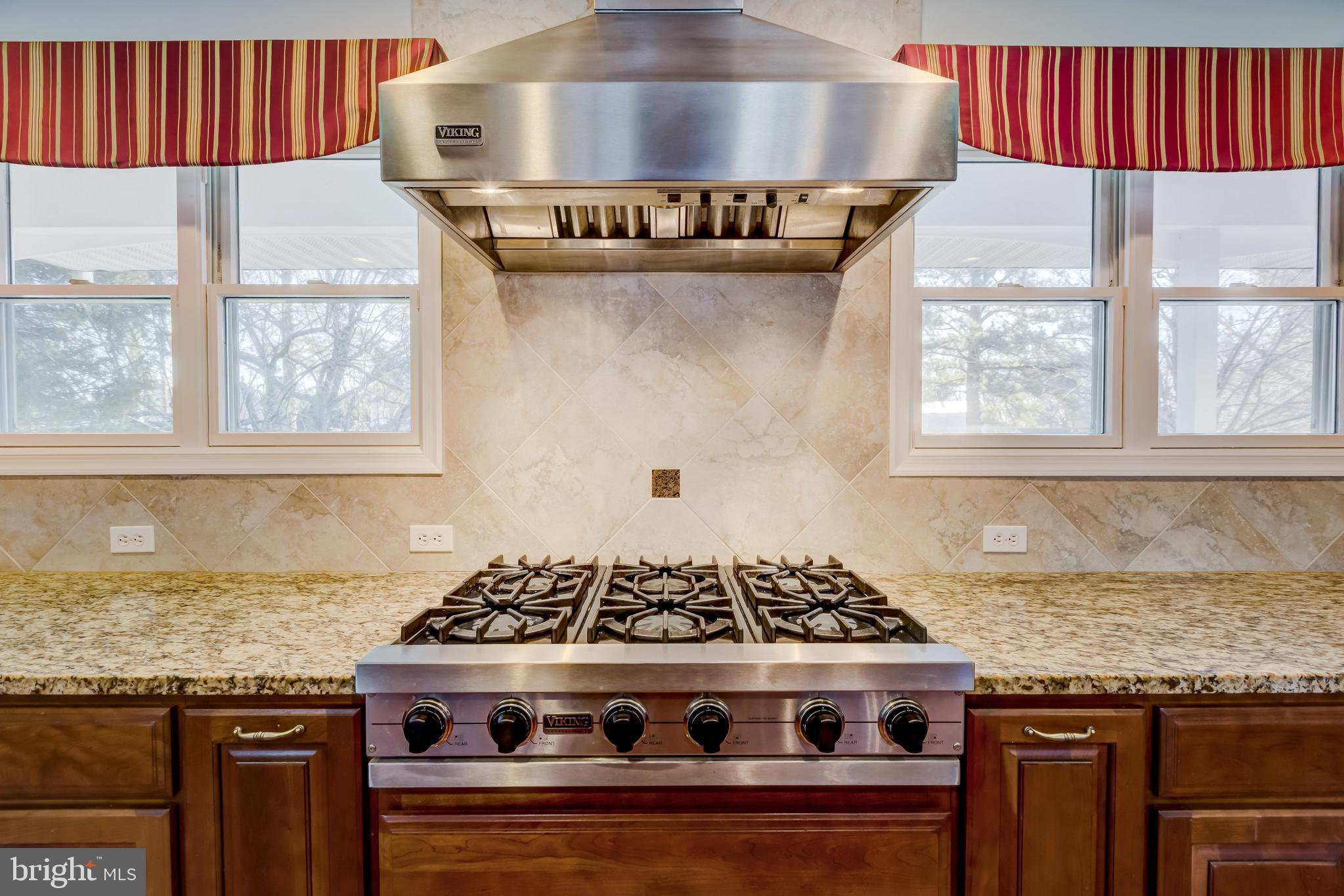 BENTONS PLEASURE - Residential