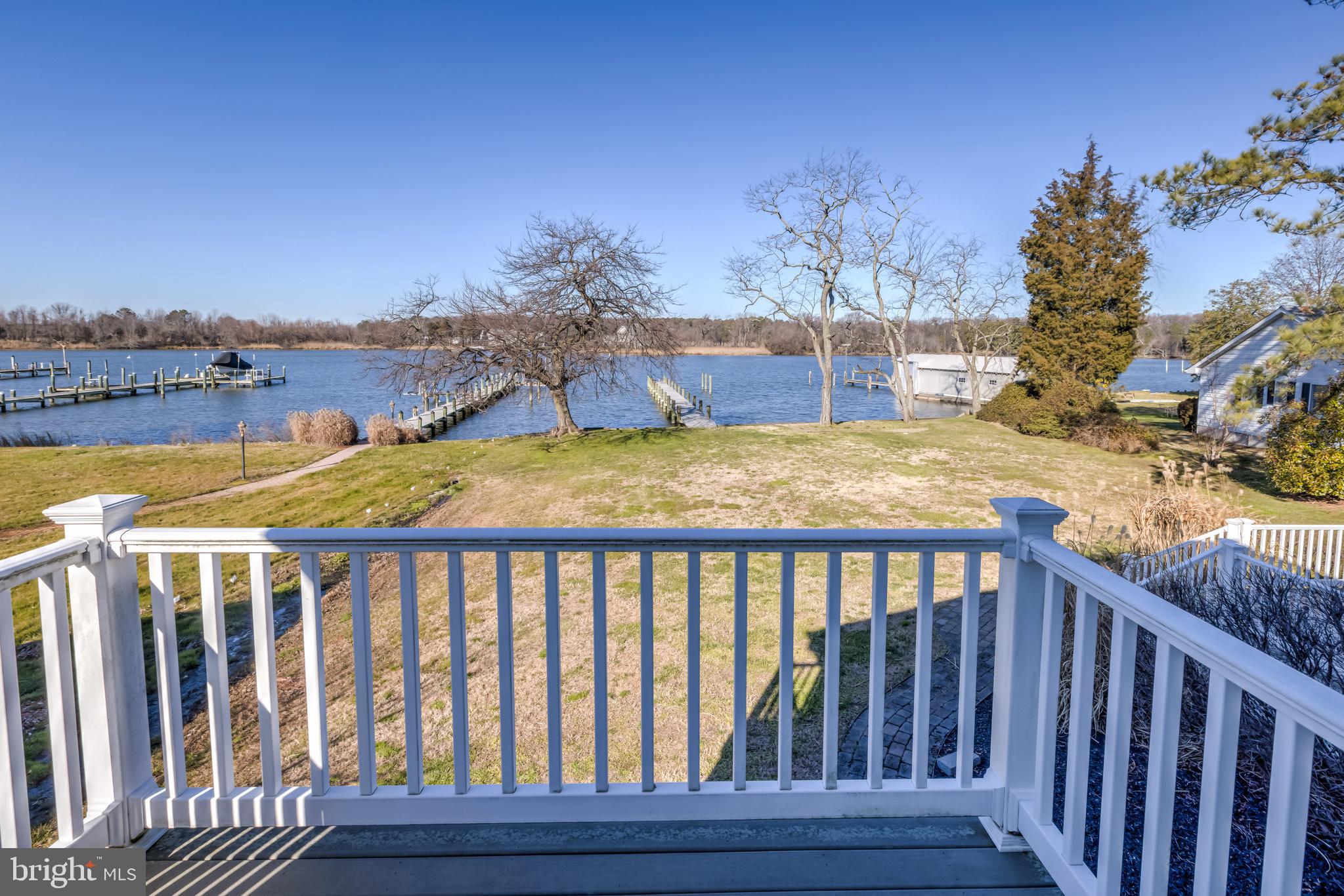 BENTONS PLEASURE - Residential