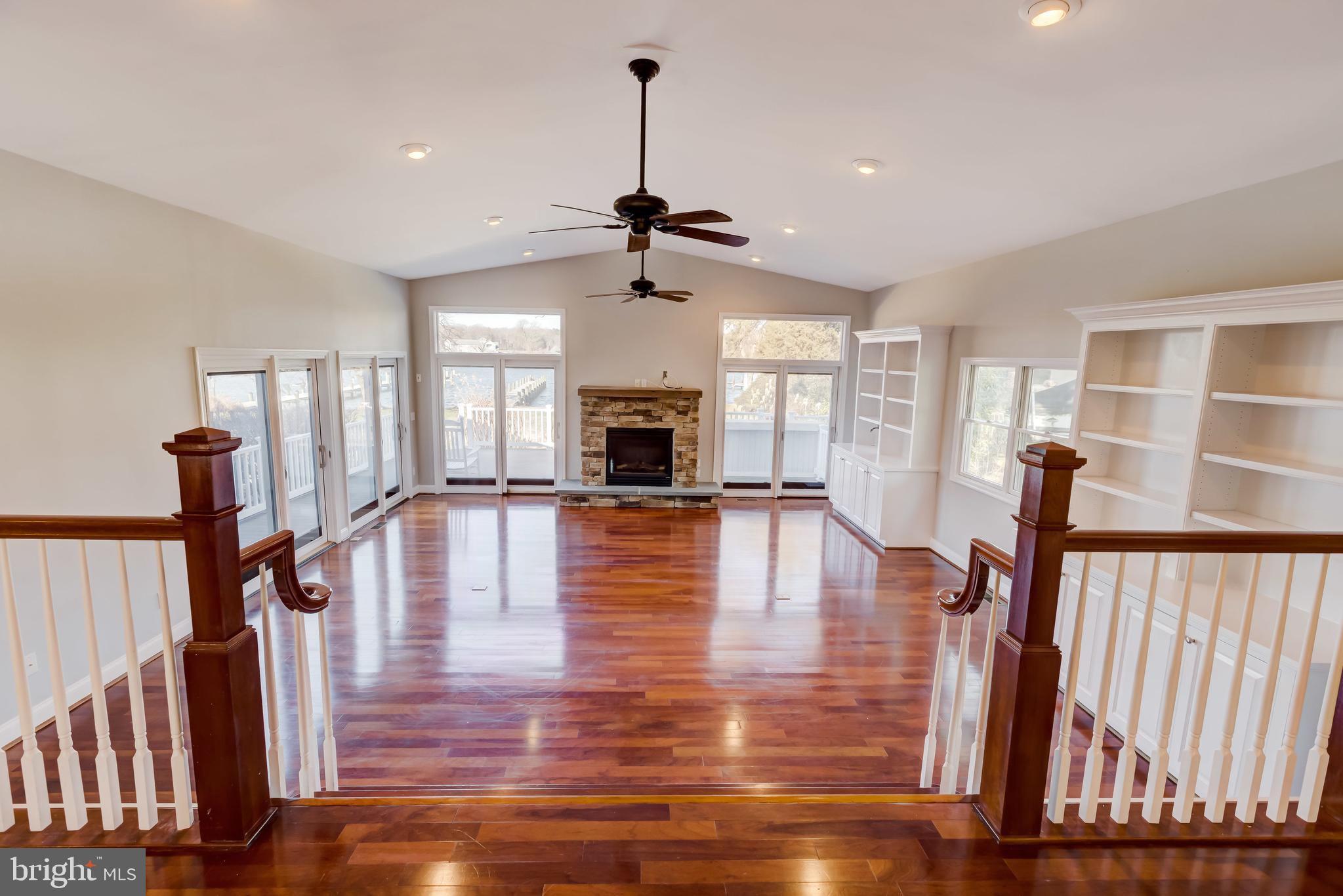 BENTONS PLEASURE - Residential