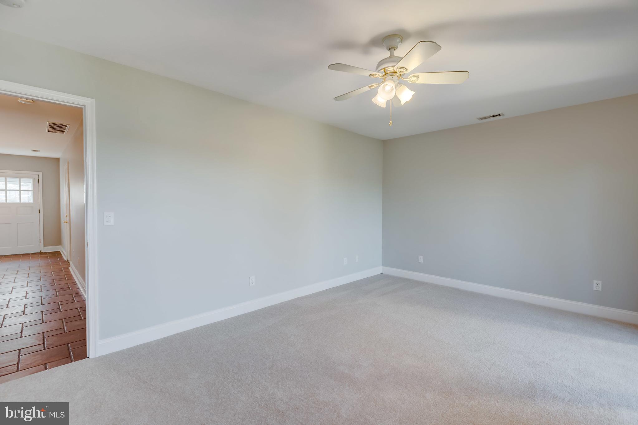 BENTONS PLEASURE - Residential