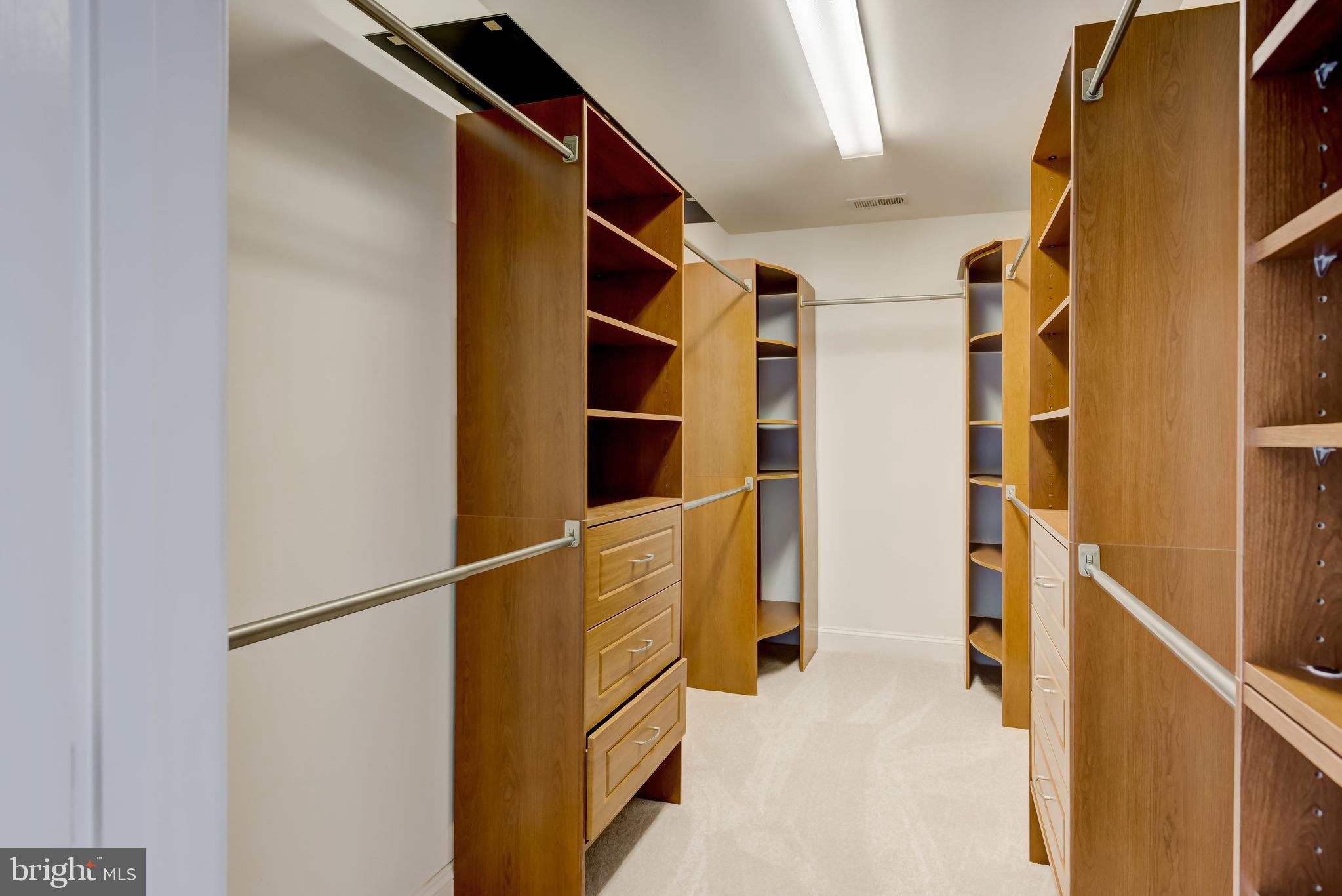 BENTONS PLEASURE - Residential