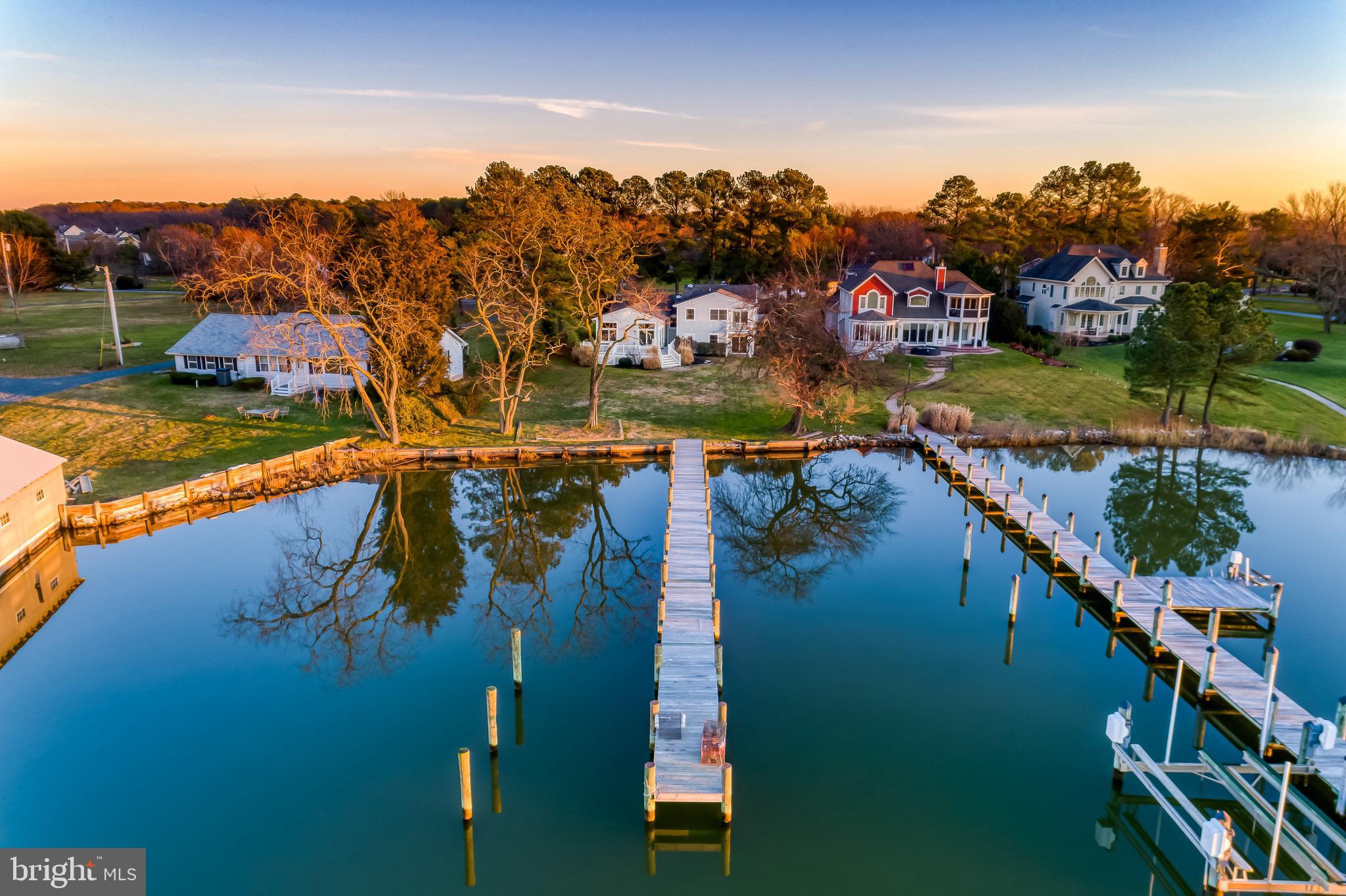 BENTONS PLEASURE - Residential