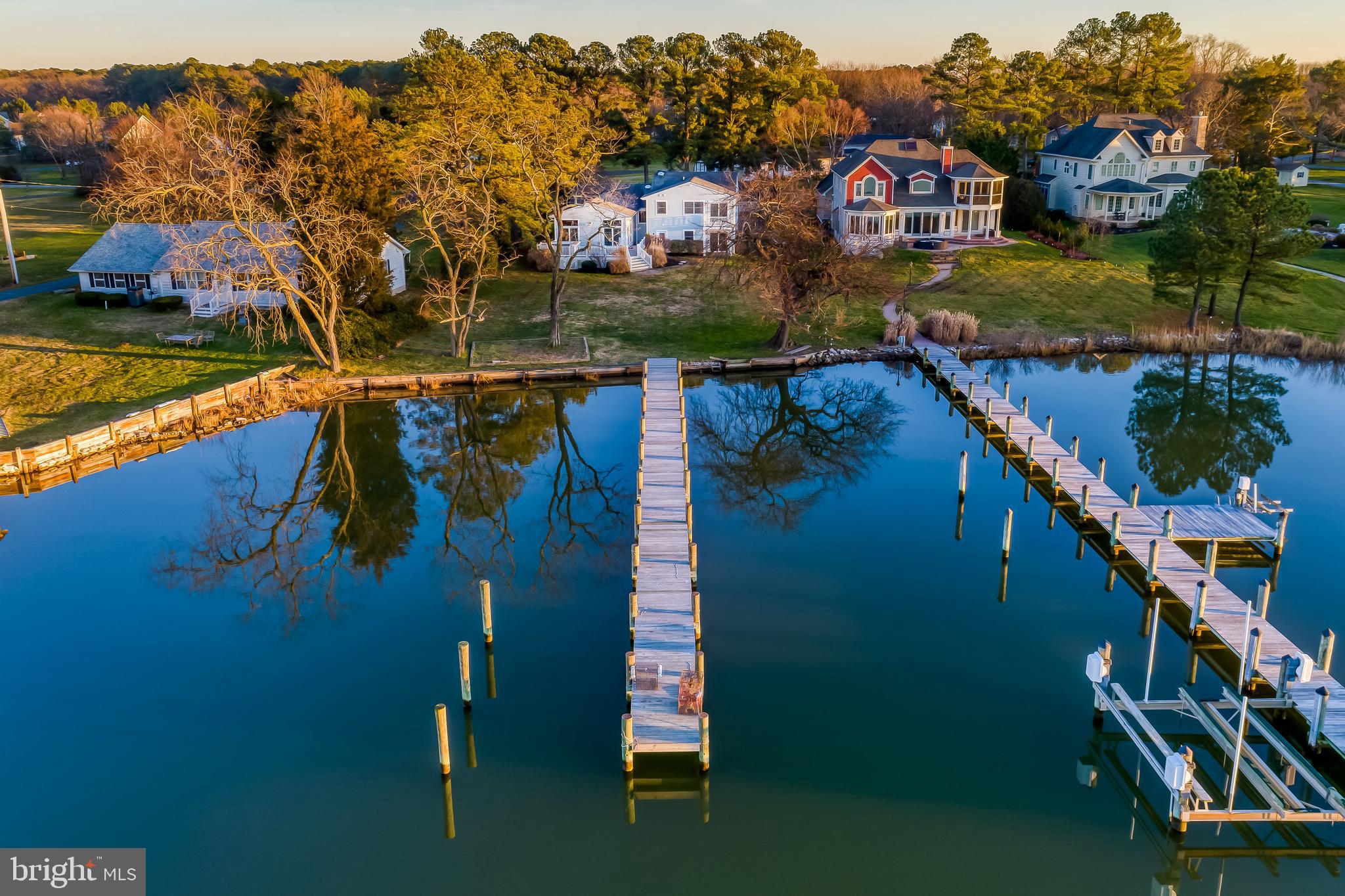 BENTONS PLEASURE - Residential