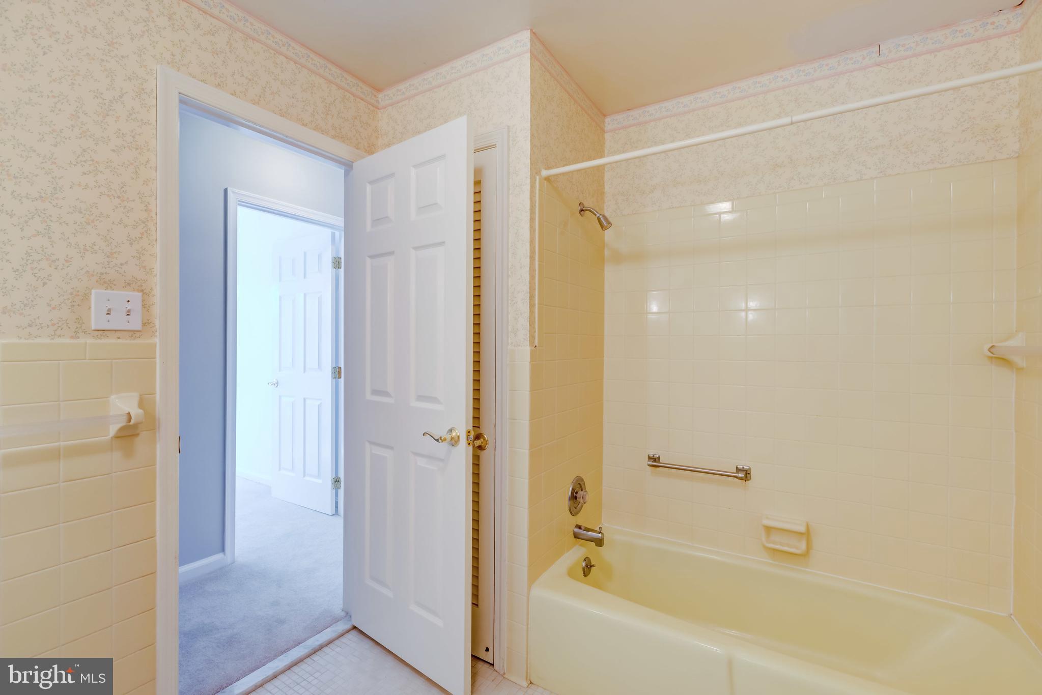 BENTONS PLEASURE - Residential