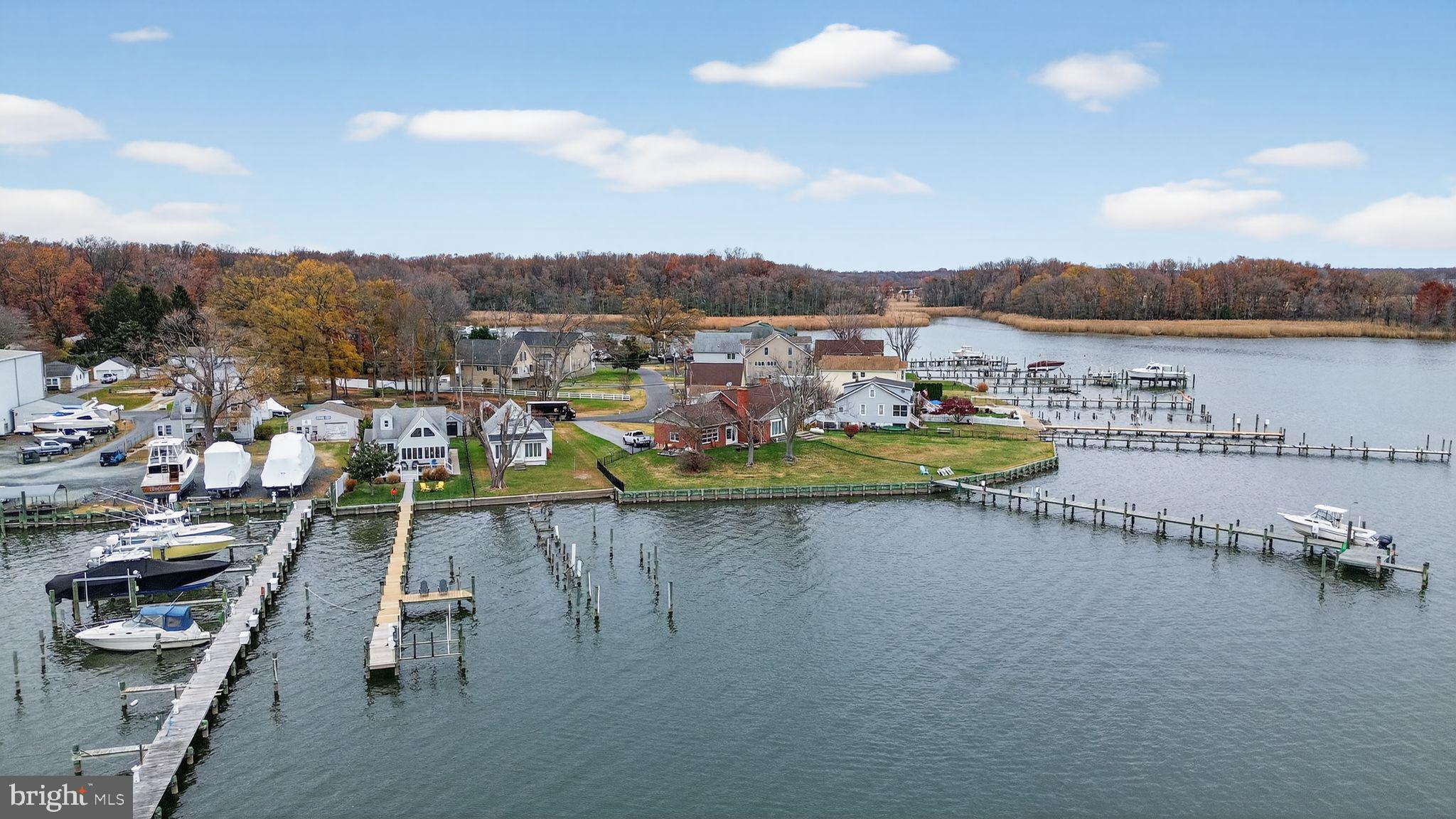 BOWLEYS QUARTERS - Residential