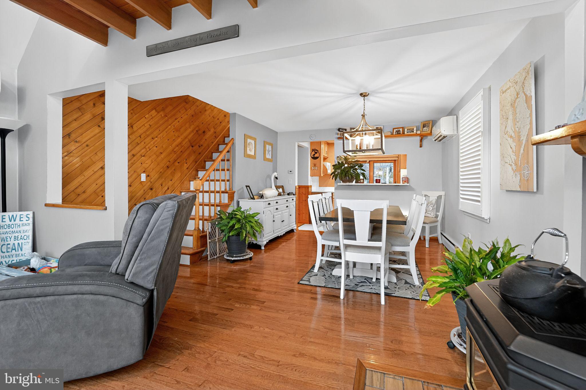 BOWLEYS QUARTERS - Residential