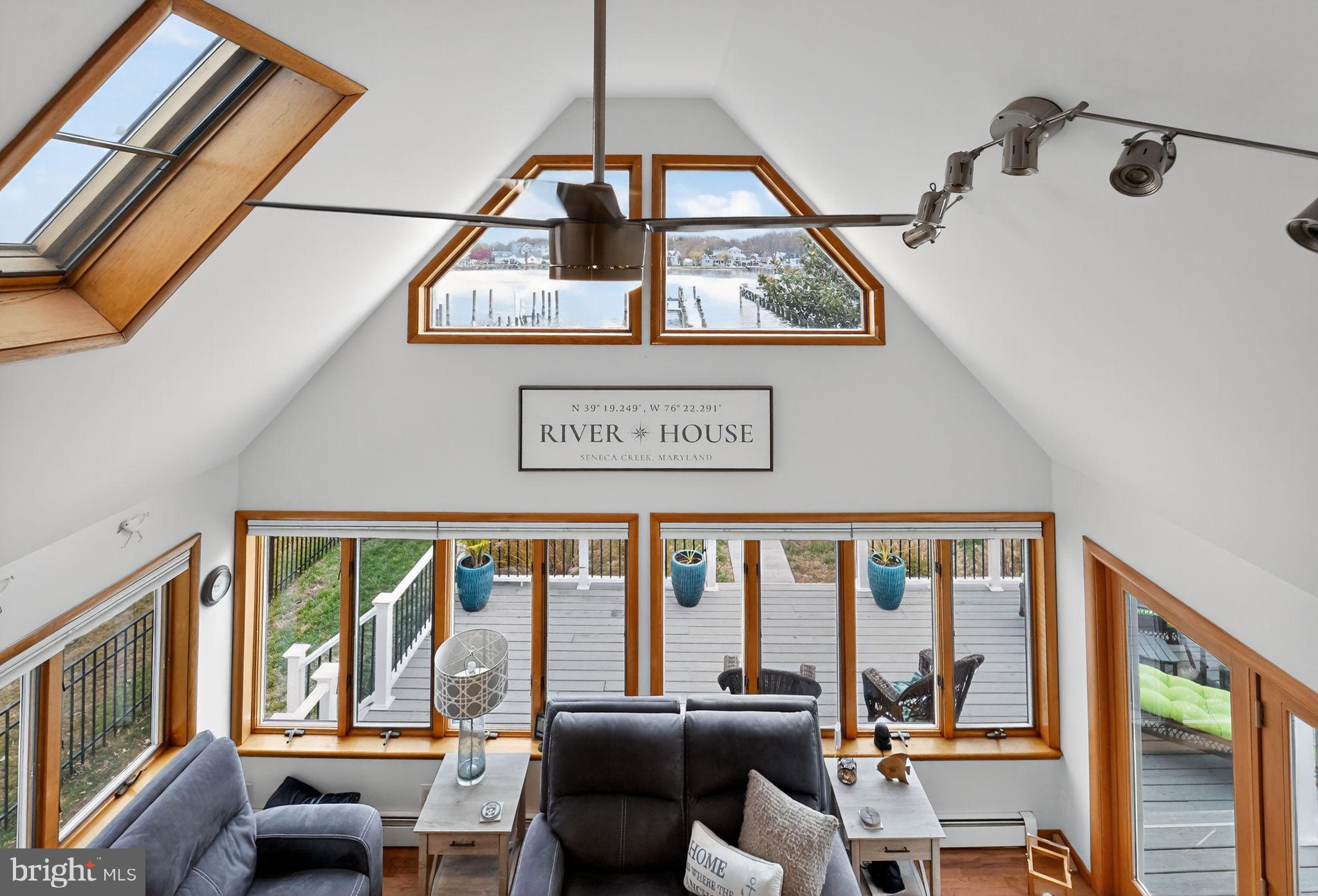 BOWLEYS QUARTERS - Residential