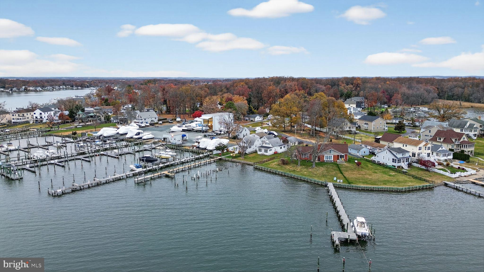 BOWLEYS QUARTERS - Residential