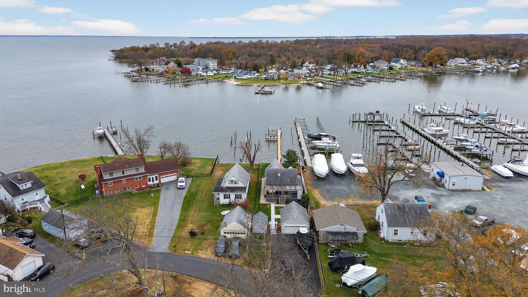 BOWLEYS QUARTERS - Residential