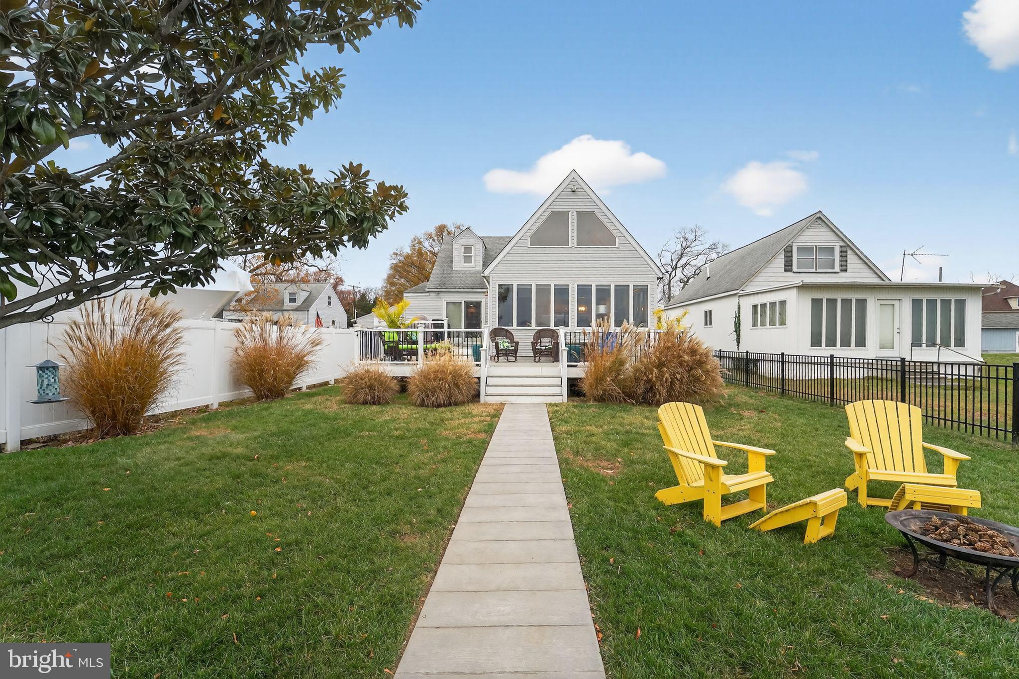 BOWLEYS QUARTERS - Residential